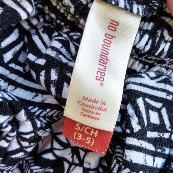 No Boundaries Ladies Small jumpsuit black/white - Picture 3 of 3